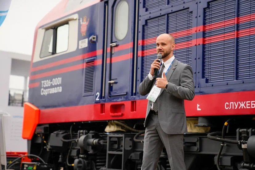 Презентация магистрального грузопассажирского тепловоза ТЭ26